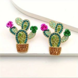 NWT Bloggers Favorite! Vibrant rhinestone cactus earrings new trending summer